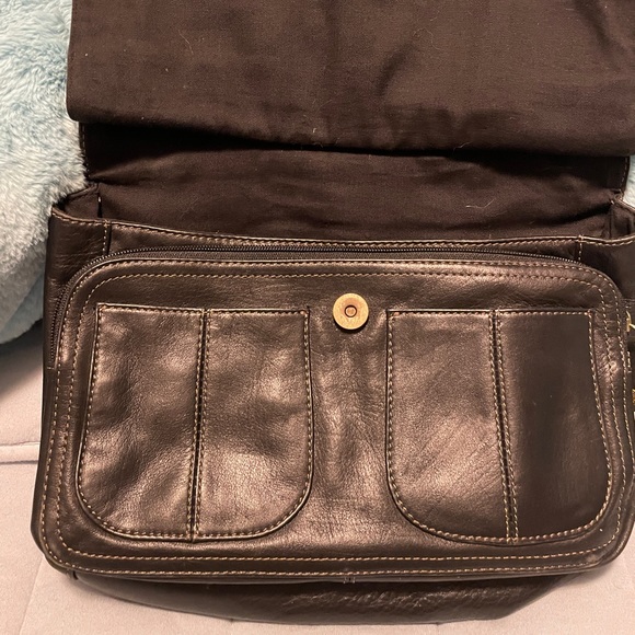 FOSSIL authentic leather crossbody - Picture 2 of 8